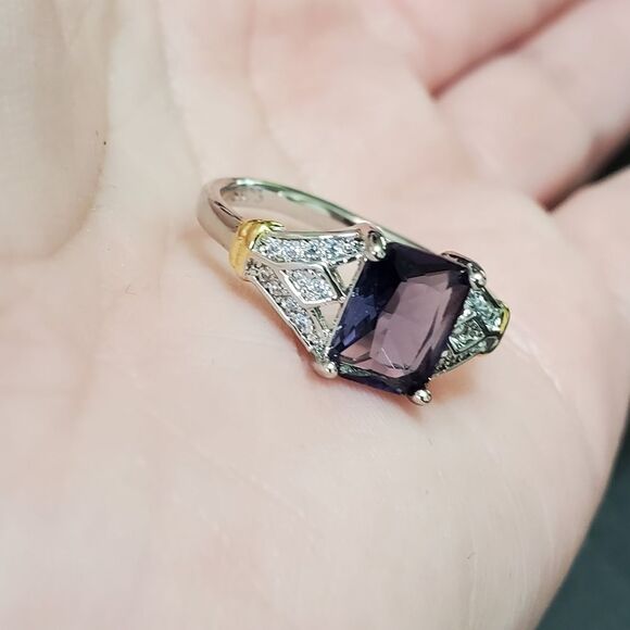Sterling silver with gold purple rhinestone ring size 8 - Picture 1 of 9